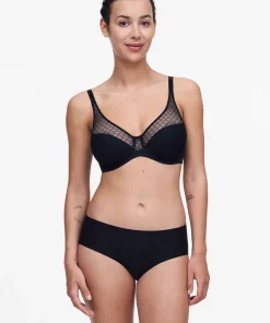Chantelle Bh'er<011 BLACK - Norah Chic Covering Molded Bra