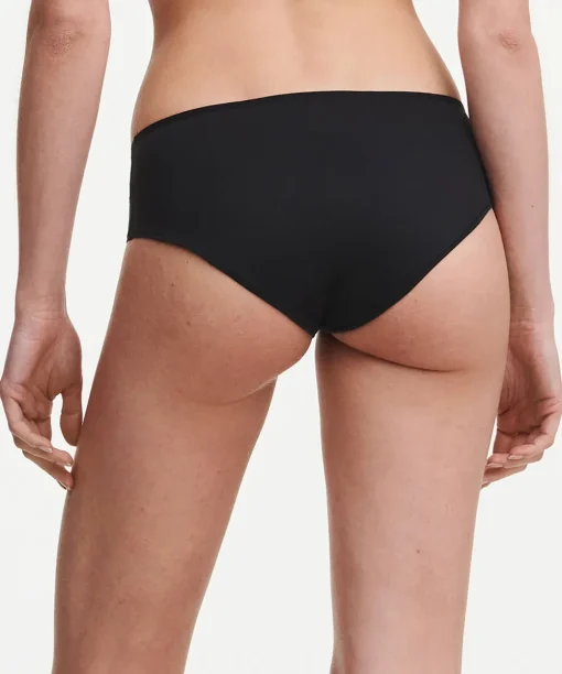 Chantelle Trusser<011 BLACK - Norah Chic Covering Shorty