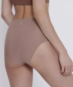 Sloggi Trusser<1141 CACAO - Zero Feel Maxi