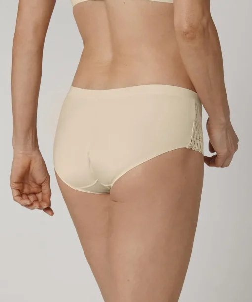 Triumph Trusser<6720 CREAMY DREAM - Aura Spotlight Maxi