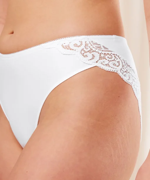 Triumph Trusser<0003 WHITE - Amourette Hikini / Tai