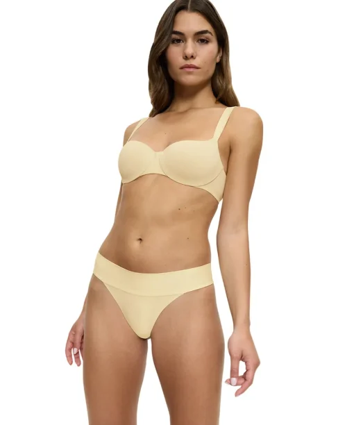 Triumph Trusser<00AW HONEY YELLOW - Body Make-Up Illusion String EX
